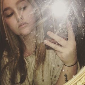 Meet your Posher, Holly